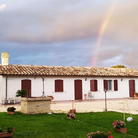 Agriturismo " Le Serre" สเปลโล ภายนอก รูปภาพ