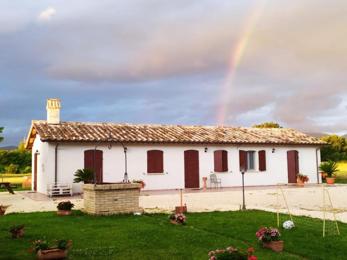 Agriturismo " Le Serre" สเปลโล ภายนอก รูปภาพ