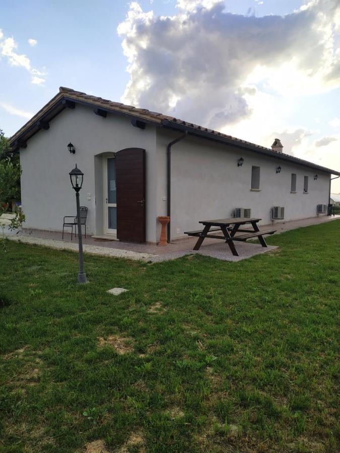 Agriturismo " Le Serre" สเปลโล ภายนอก รูปภาพ