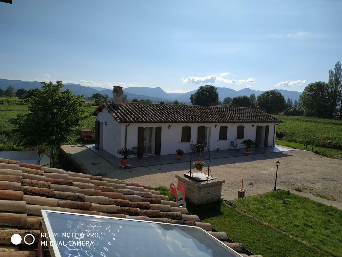 Agriturismo " Le Serre" สเปลโล ภายนอก รูปภาพ